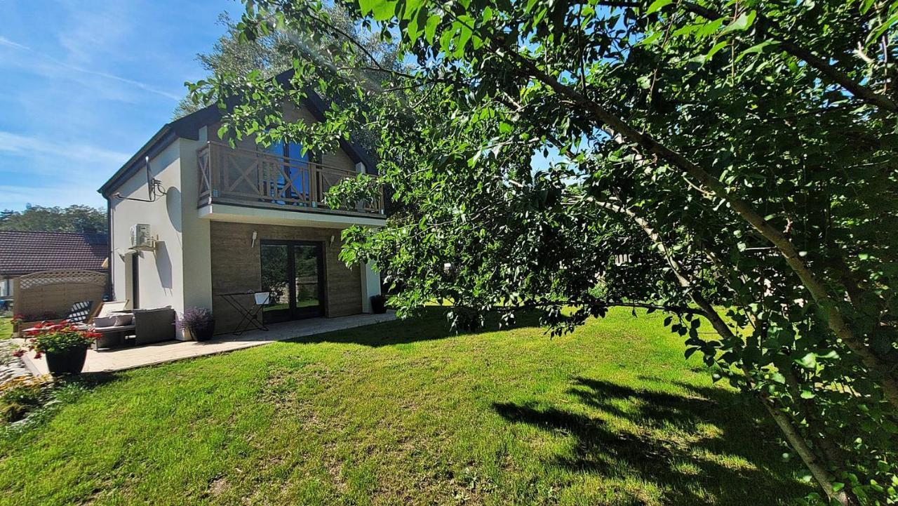 Nadmorska Osada Villa Oslonino Buitenkant foto