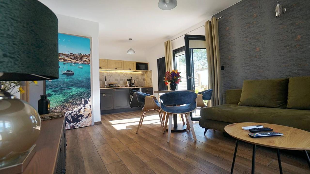 Nadmorska Osada Villa Oslonino Buitenkant foto